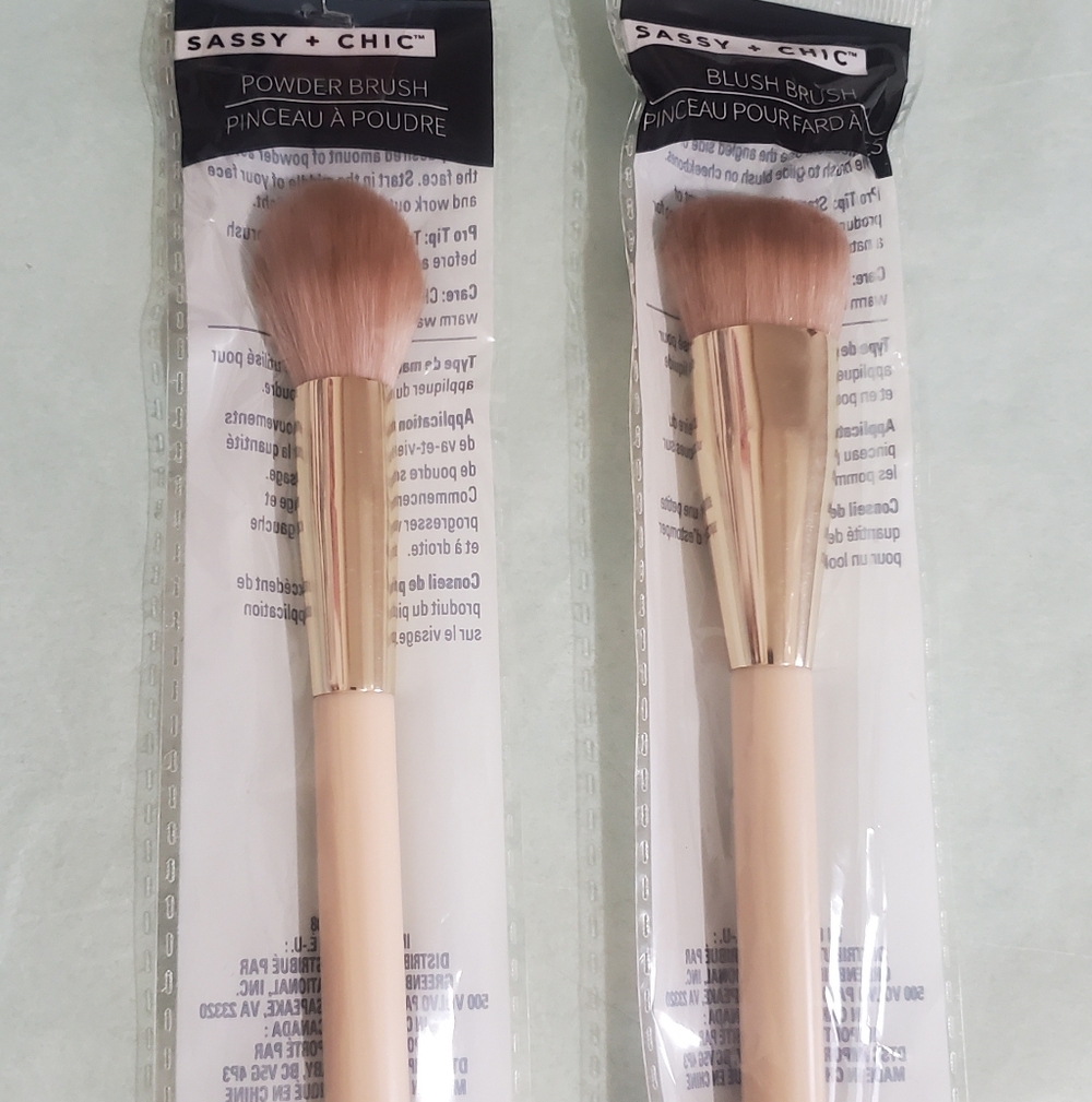 New Sassy + Chic Powder & Blush Brushes